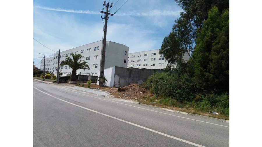 Terreno para Venda em Nogueira da Regedoura Foto 8