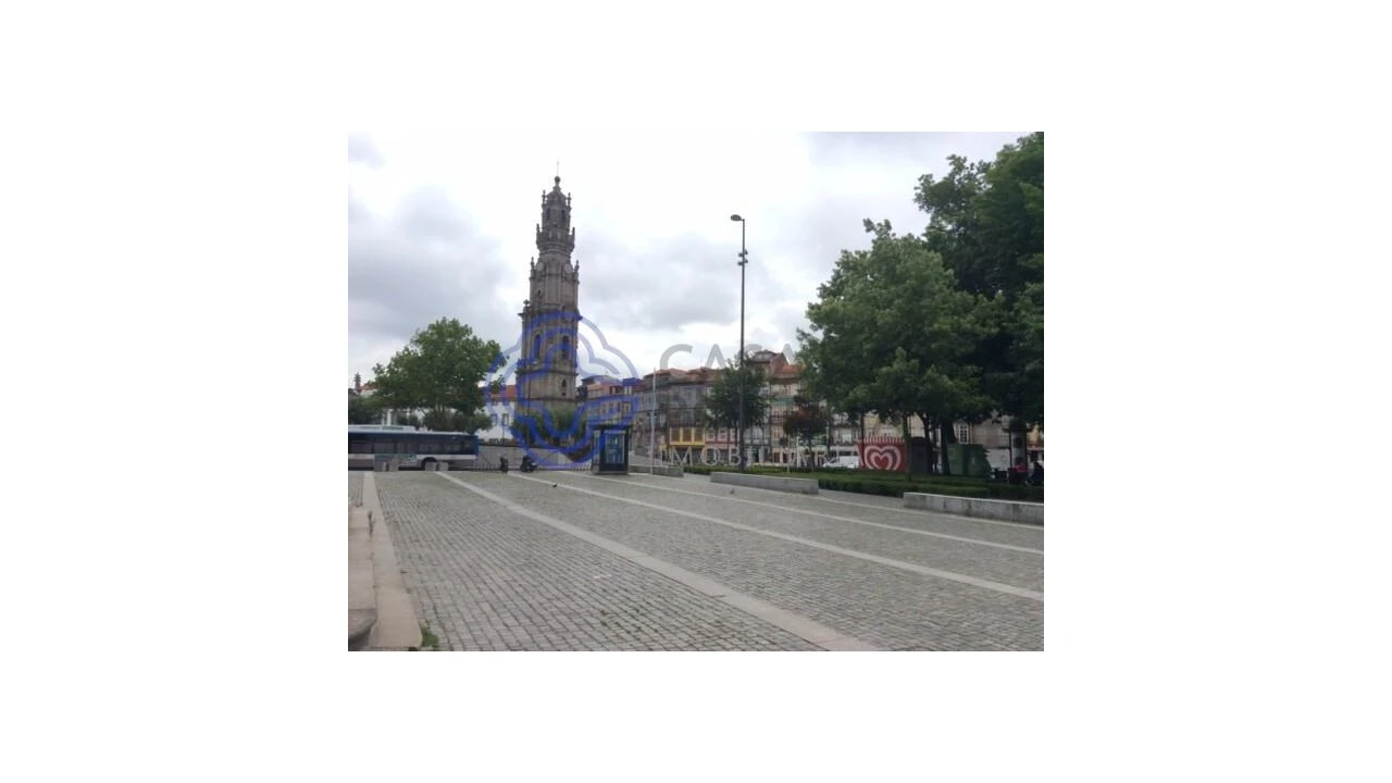 Negócio para Venda em Cedofeita, Santo Ildefonso, Sé, Miragaia, São Nicolau e Vitória Foto 4