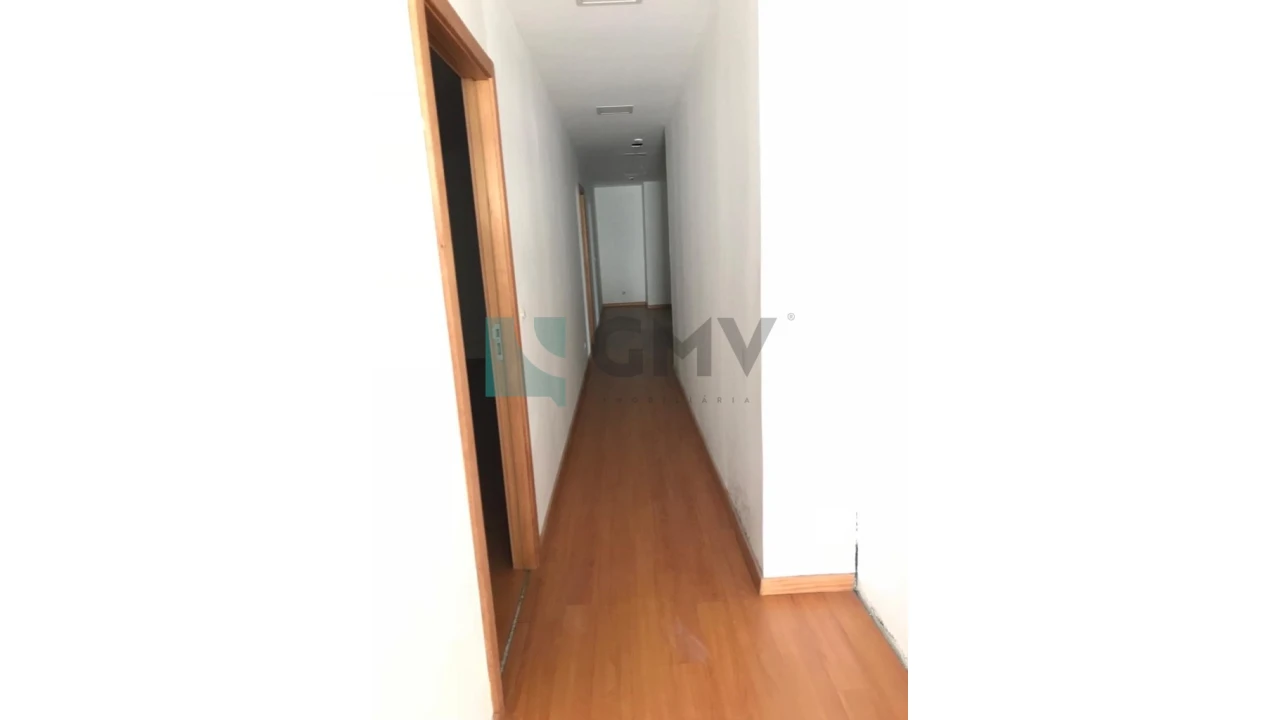 Armazém para Venda em Povoa de Lanhoso (N. Senhora do Amparo) Foto 3