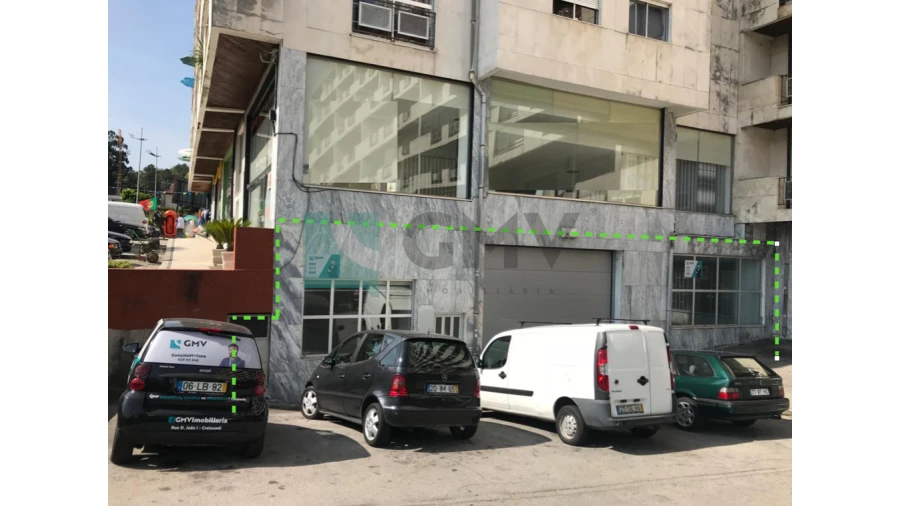 Armazém para Venda em Povoa de Lanhoso (N. Senhora do Amparo) Foto 4