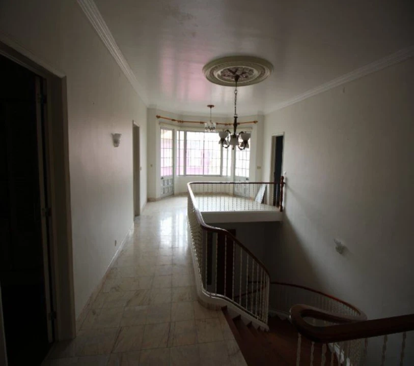 Moradia T4 para Venda em Rabo de Peixe Foto 12