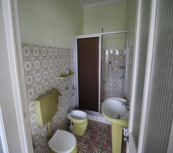 Moradia T4 para Venda em Rabo de Peixe Foto 6