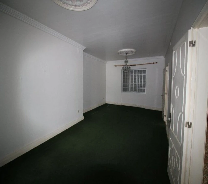 Moradia T4 para Venda em Rabo de Peixe Foto 10