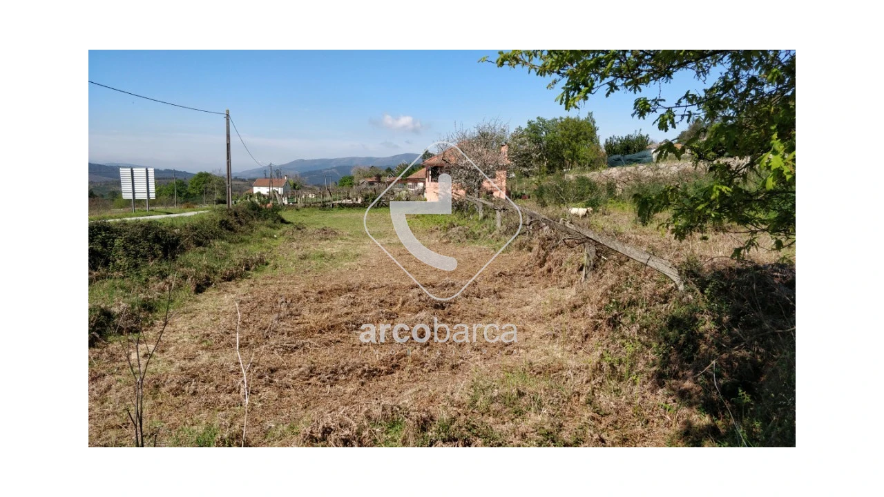 Terreno para Venda em Rubiães Foto 7