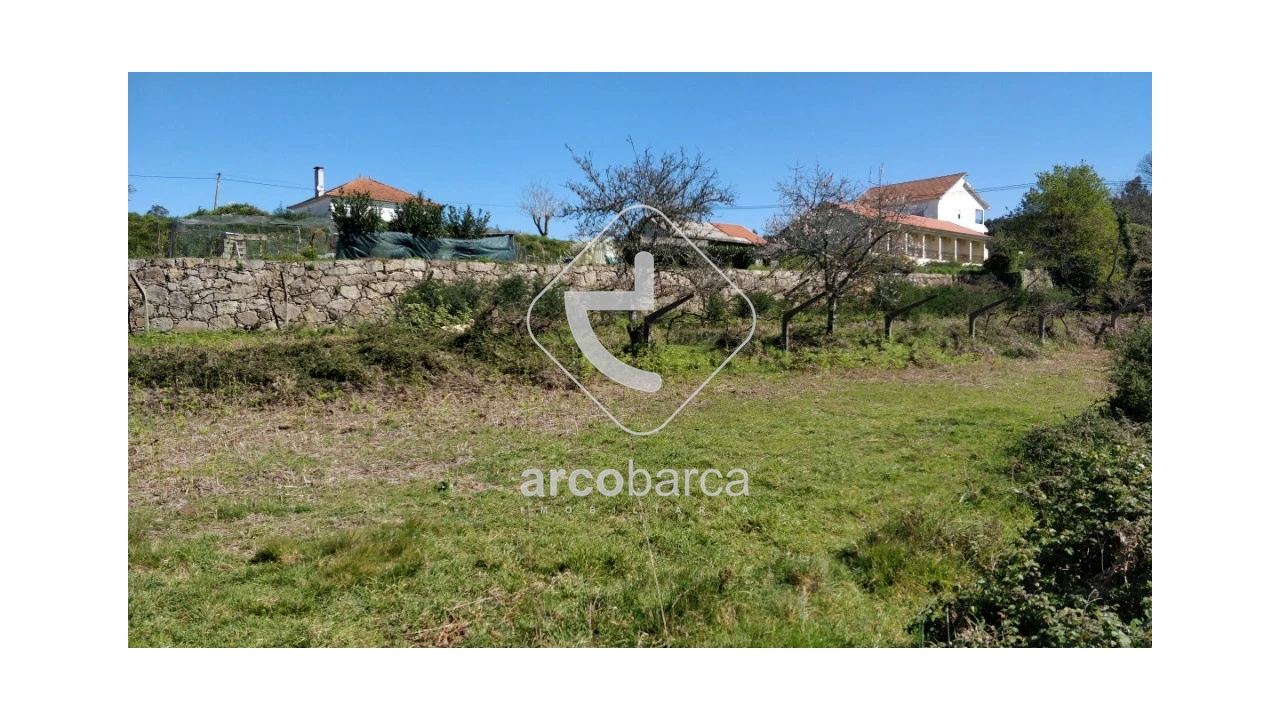 Terreno para Venda em Rubiães Foto 5