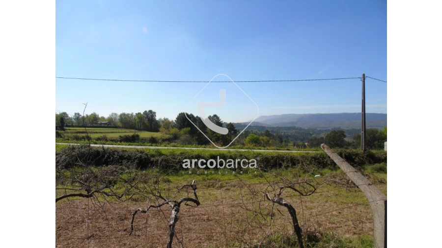 Terreno para Venda em Rubiães Foto 1