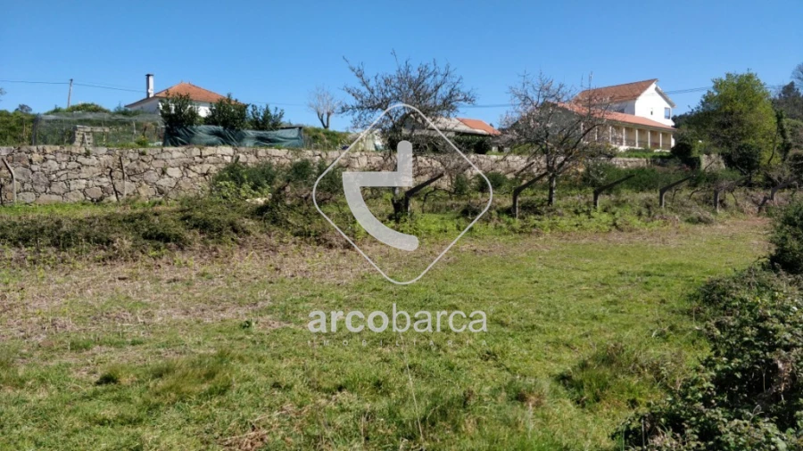 Terreno para Venda em Rubiães Foto 5