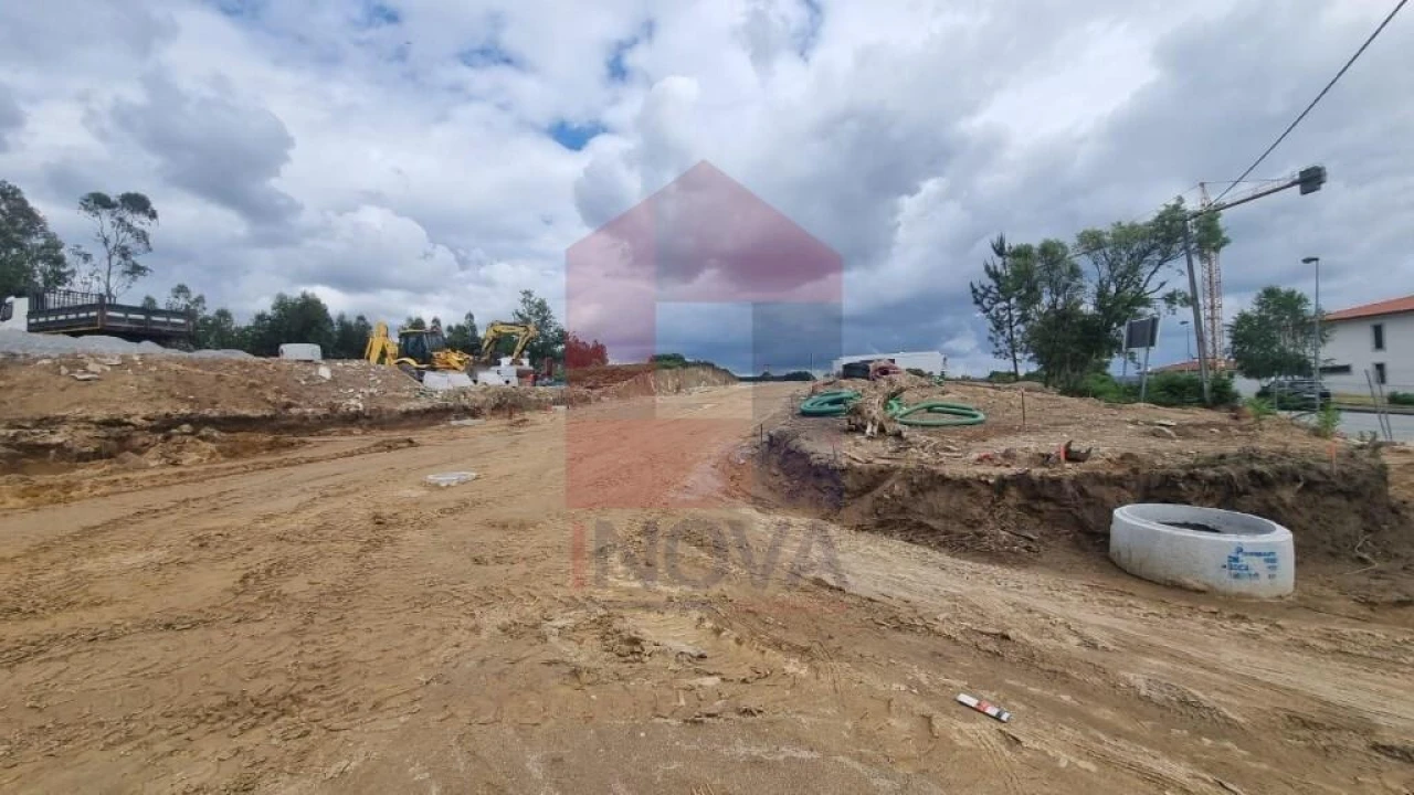 Terreno para Venda em Loureira Foto 19