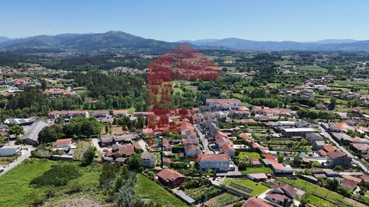 Terreno para Venda em Loureira Foto 59