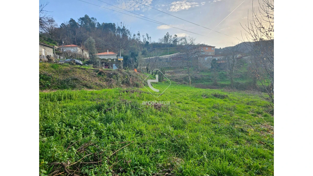 Terreno para Venda em Crasto, Ruivos e Grovelas Foto 3
