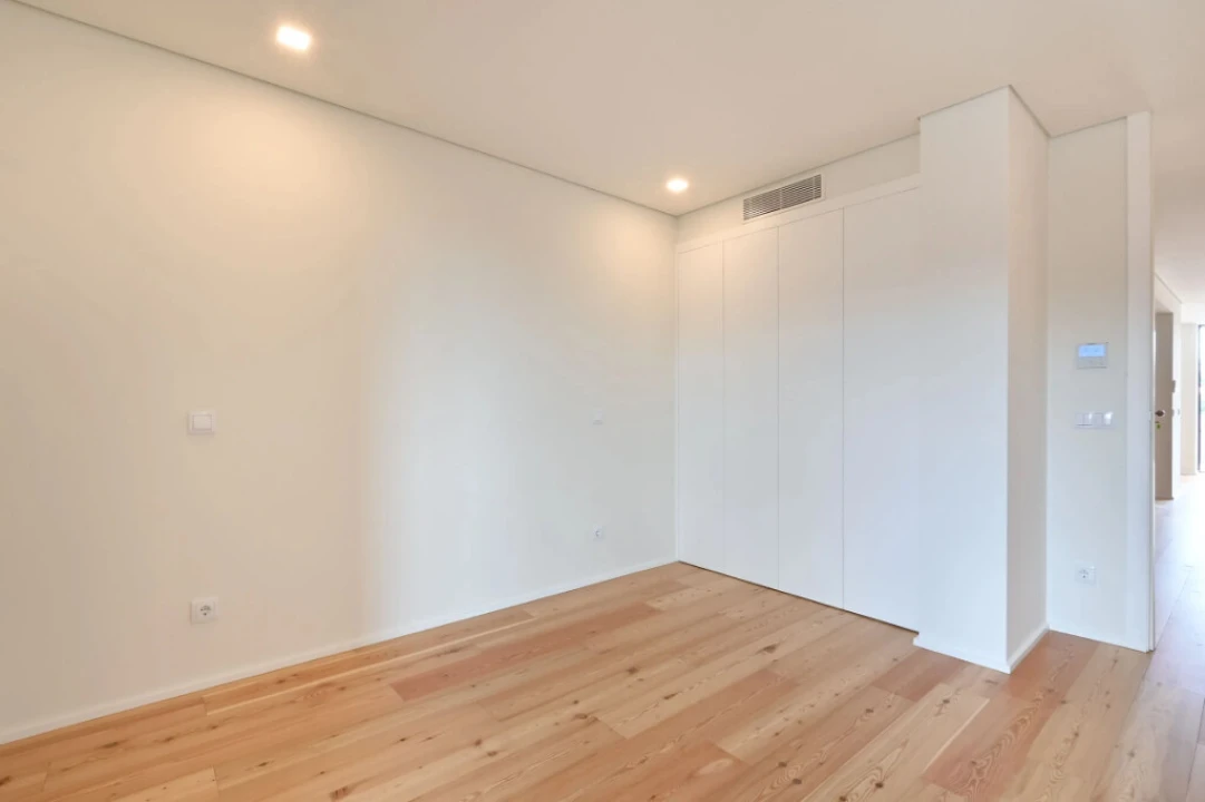 Apartamento T2 para Venda em Creixomil Foto 11