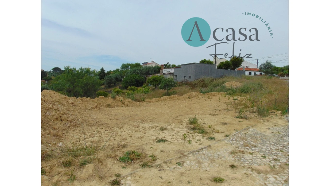 Terreno para Venda em Serra e Junceira Foto 4