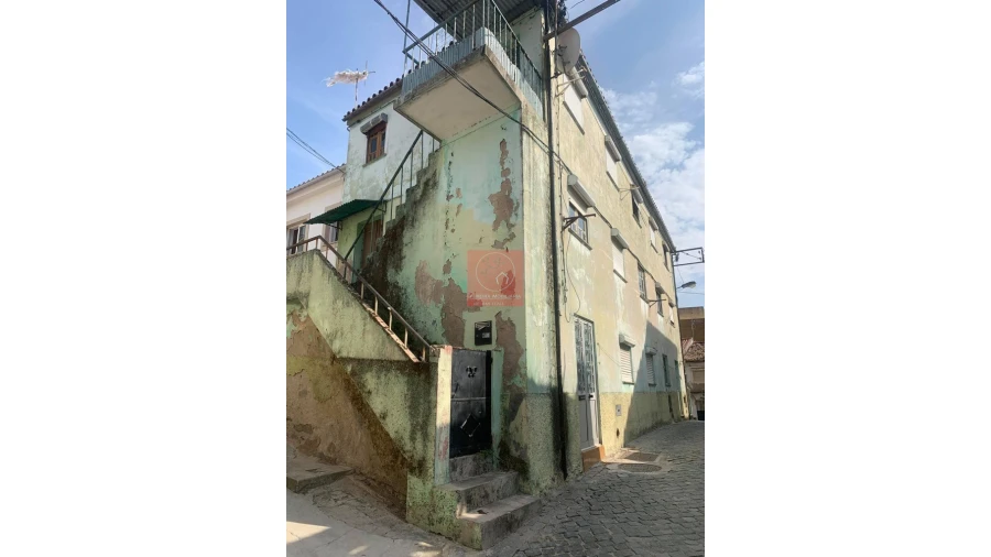 Prédio para Venda em Peso da Régua e Godim Foto 4