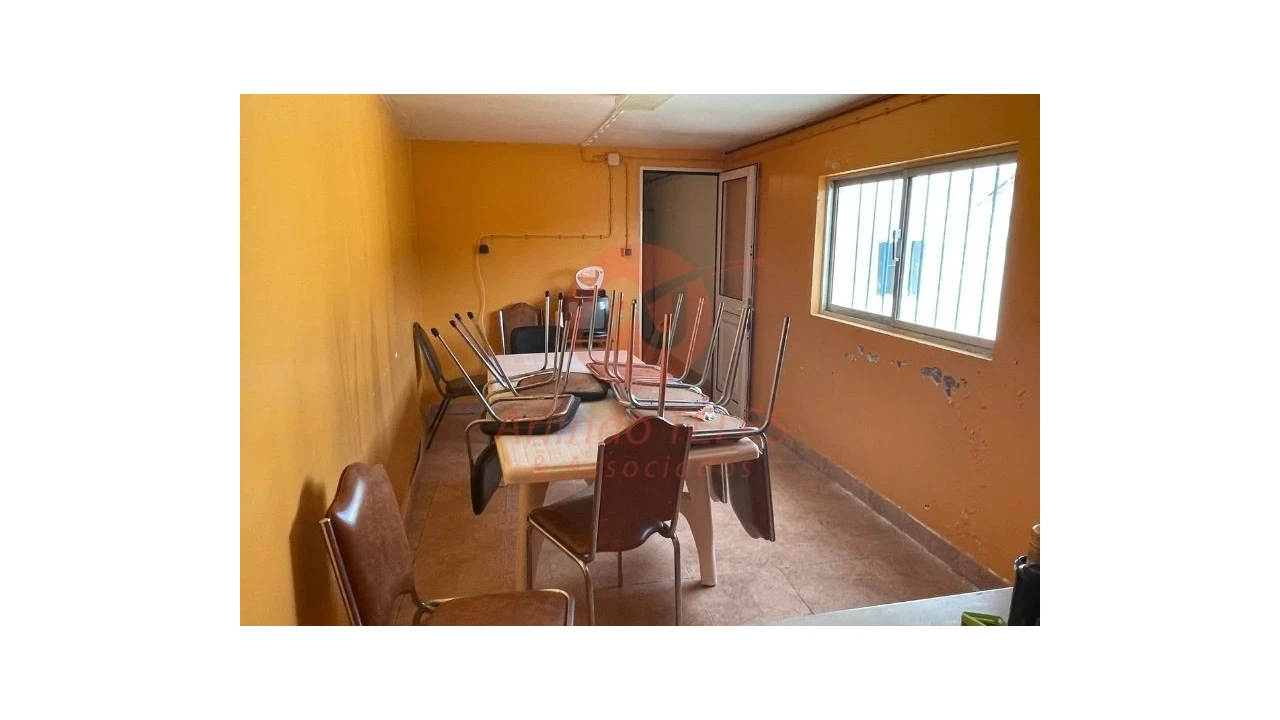 Armazém para Venda em Praia da Vitoria (Santa Cruz) Foto 64