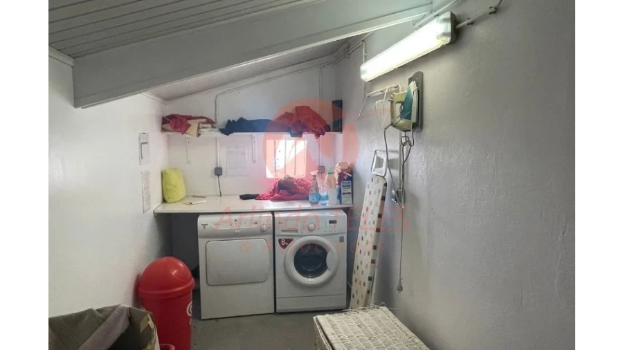 Armazém para Venda em Praia da Vitoria (Santa Cruz) Foto 63