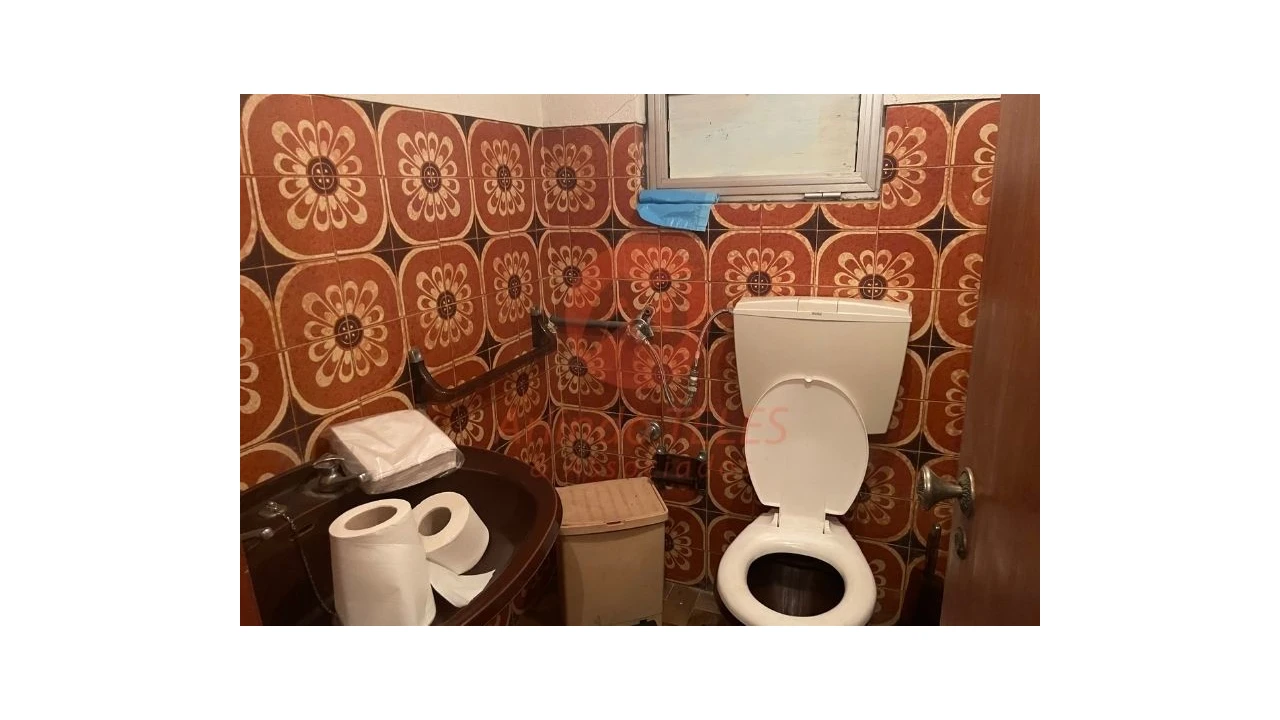 Armazém para Venda em Praia da Vitoria (Santa Cruz) Foto 66