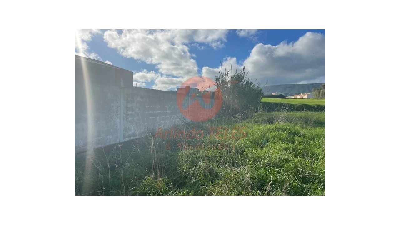 Armazém para Venda em Praia da Vitoria (Santa Cruz) Foto 75