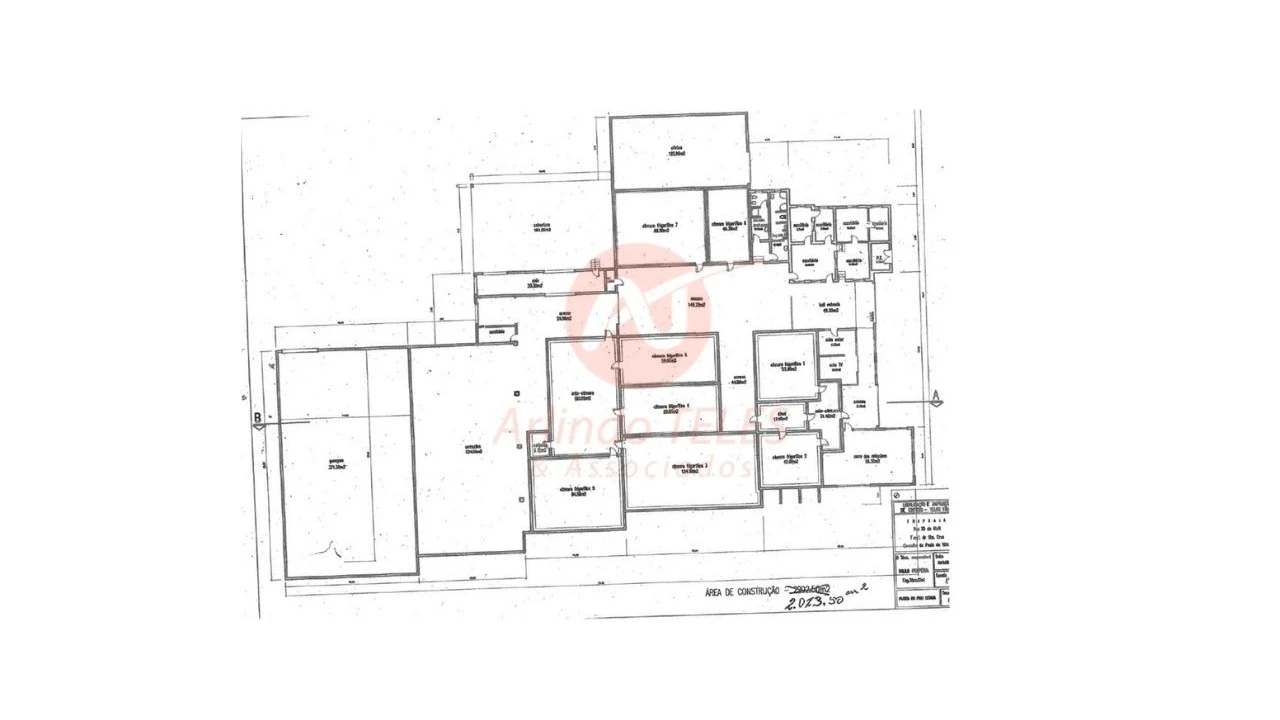 Armazém para Venda em Praia da Vitoria (Santa Cruz) Foto 77