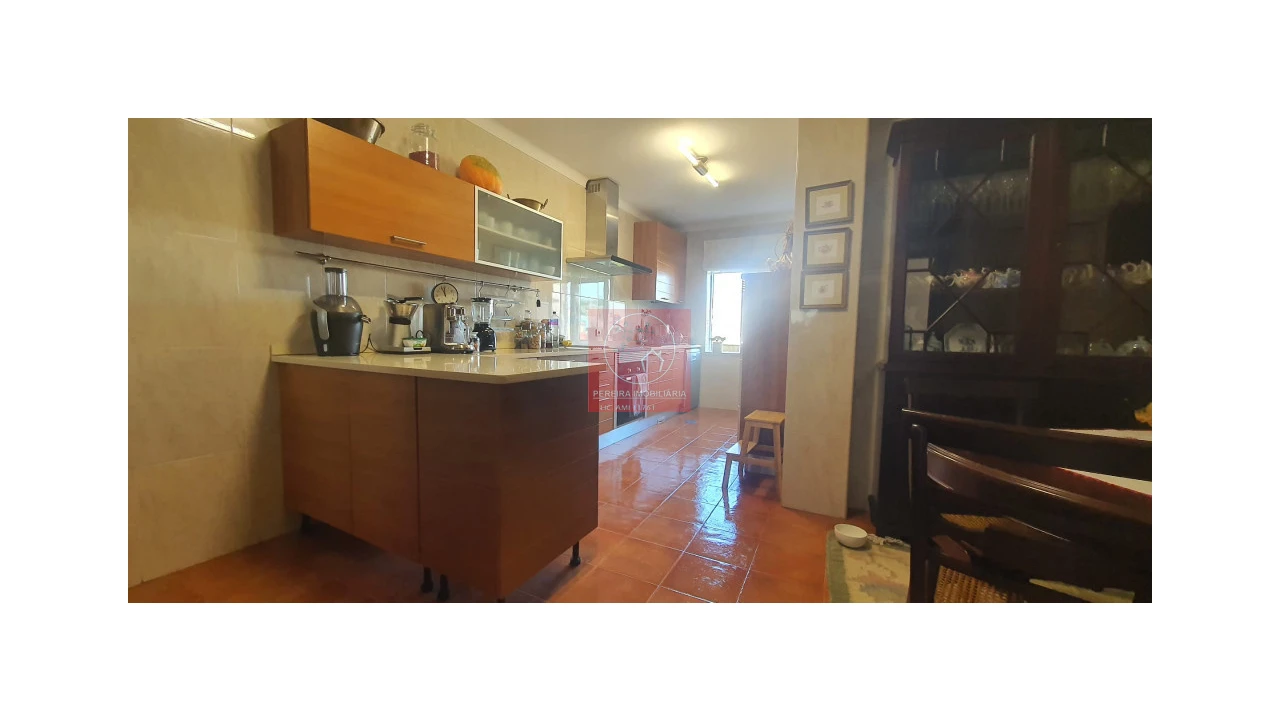 Moradia T5 para Venda em Arcozelo Foto 7