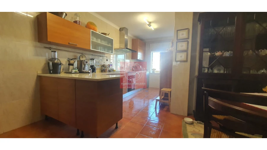 Moradia T5 para Venda em Arcozelo Foto 7