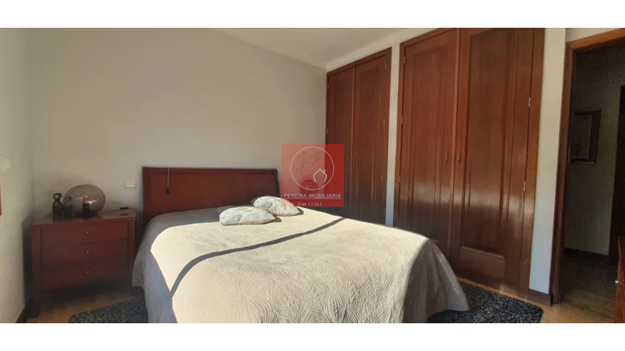 Moradia T5 para Venda em Arcozelo Foto 14