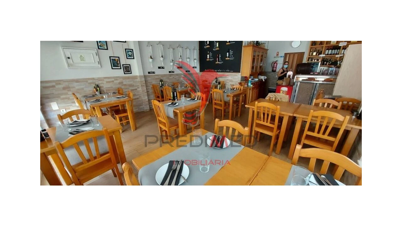 Loja para Venda em Bensafrim e Barão de São João Foto 7