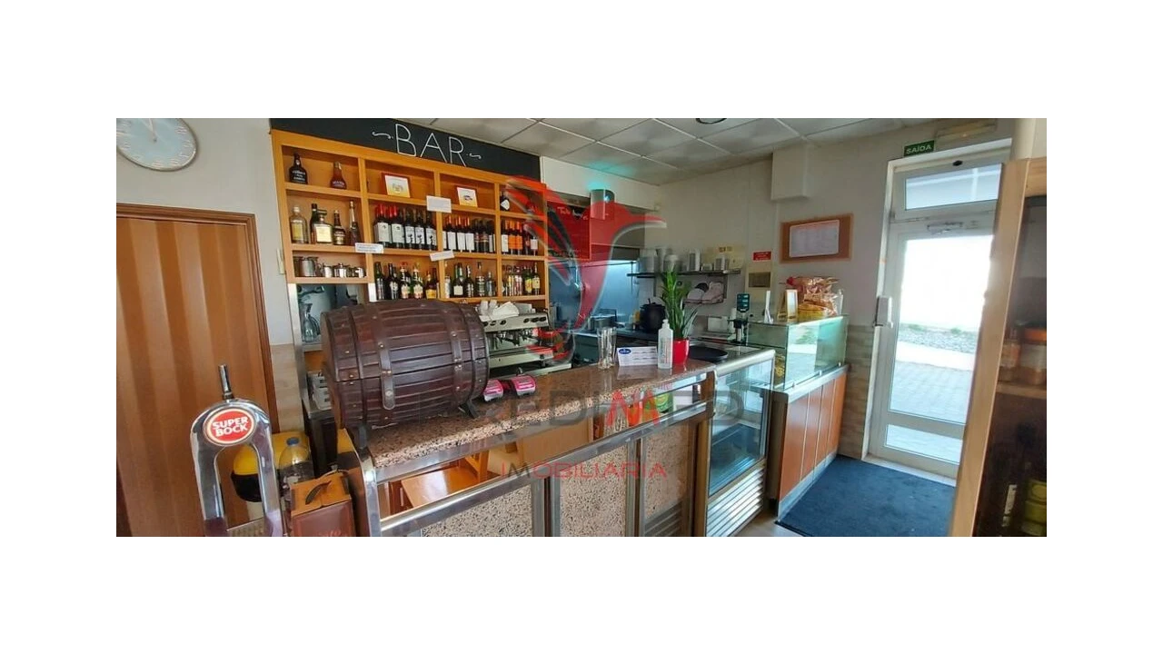 Loja para Venda em Bensafrim e Barão de São João Foto 13