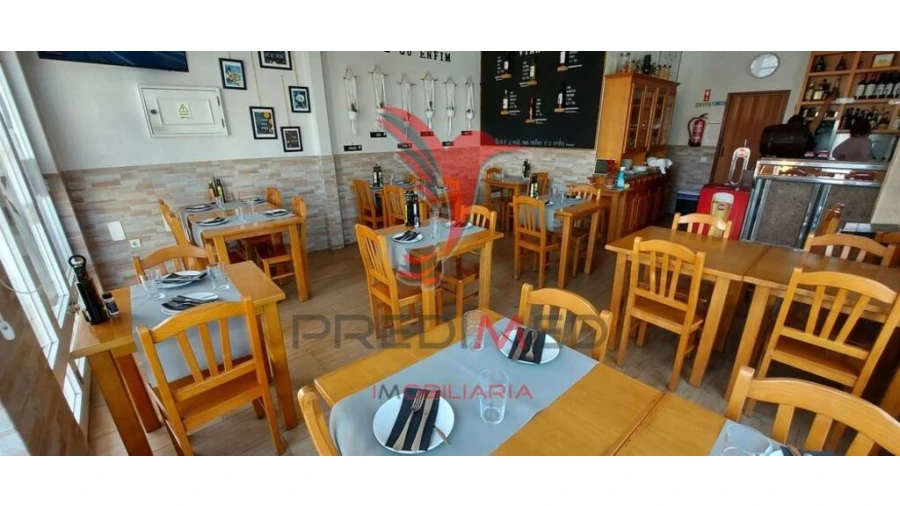 Loja para Venda em Bensafrim e Barão de São João Foto 12