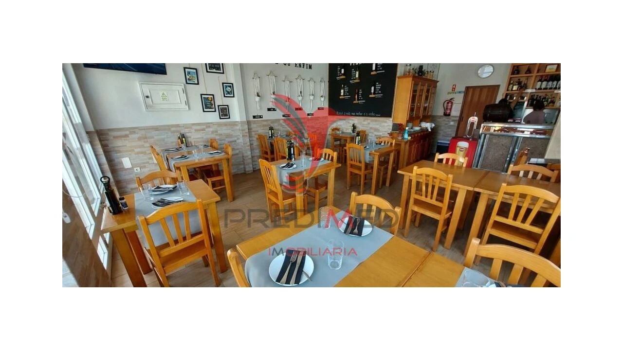 Loja para Venda em Bensafrim e Barão de São João Foto 12