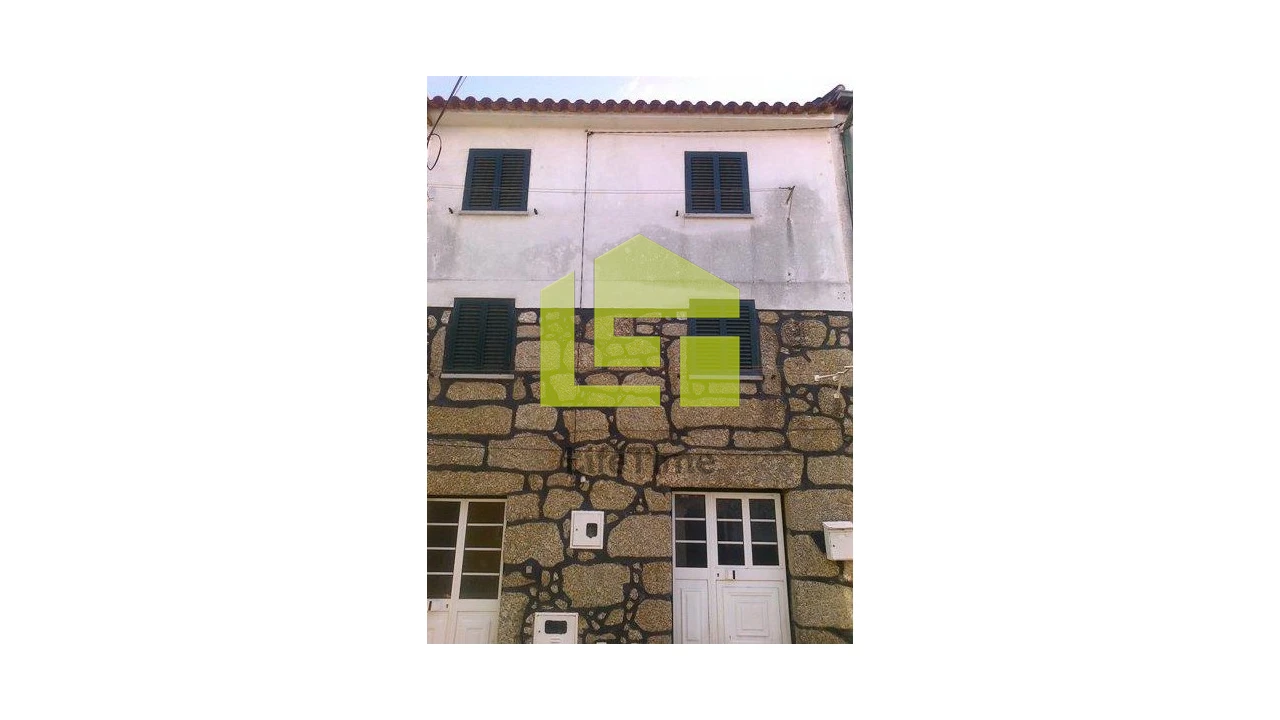 Moradia T1 para Venda em Candosa Foto 2