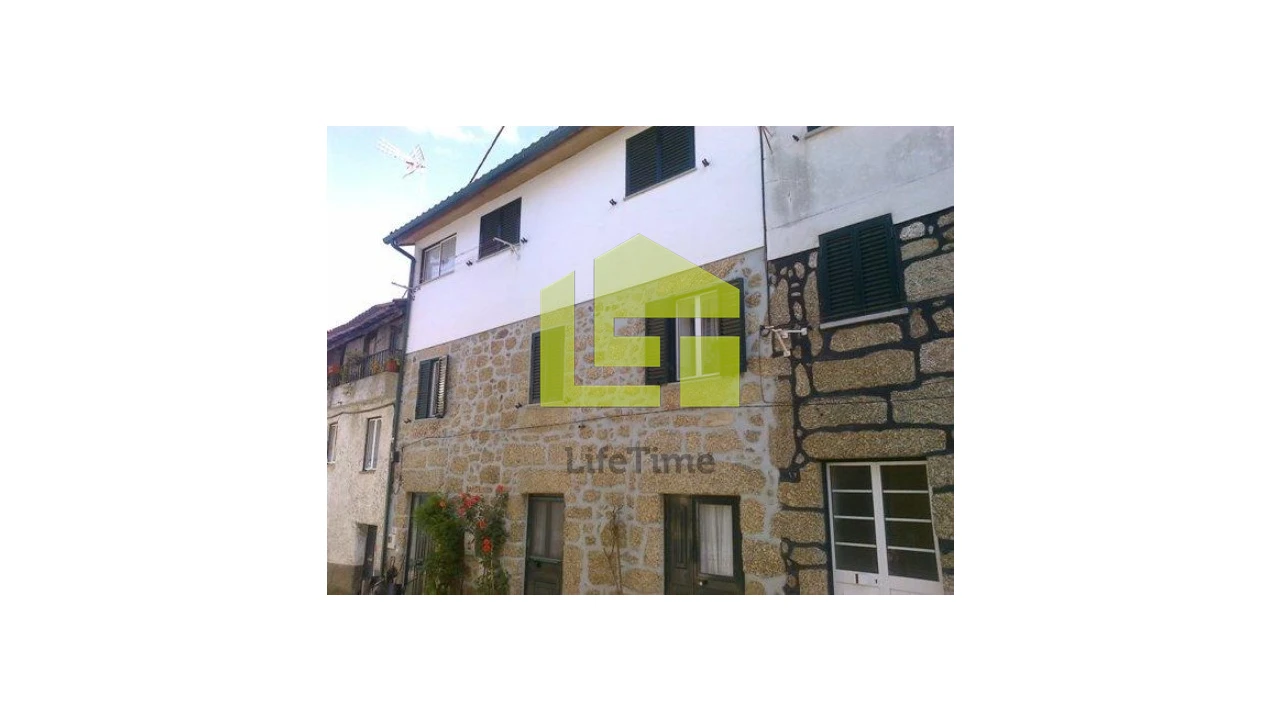 Moradia T1 para Venda em Candosa Foto 3