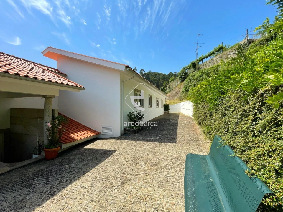 Quinta T5 para Venda em Portela Foto 28