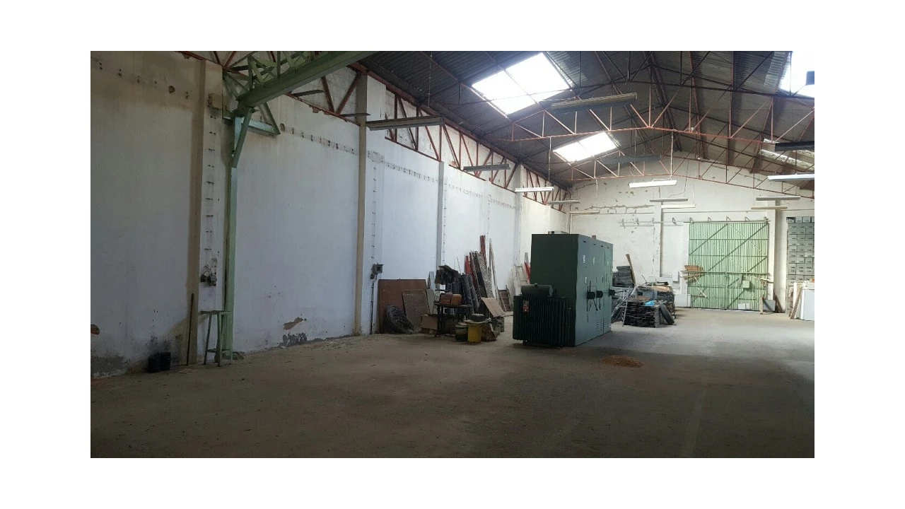 Armazém para Venda em Odivelas Foto 2