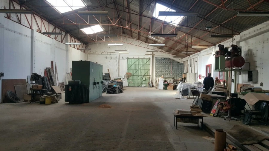 Armazém para Venda em Odivelas Foto 3