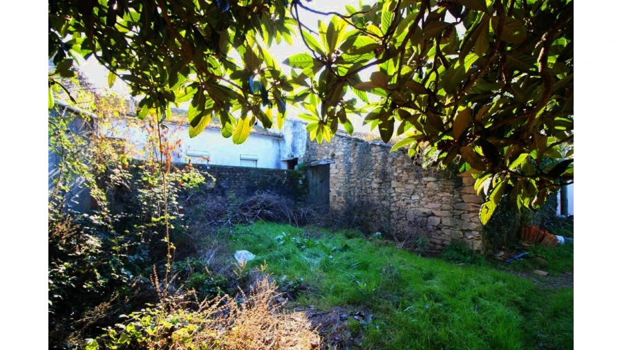 Moradia T3 para Venda em Friúmes e Paradela Foto 8