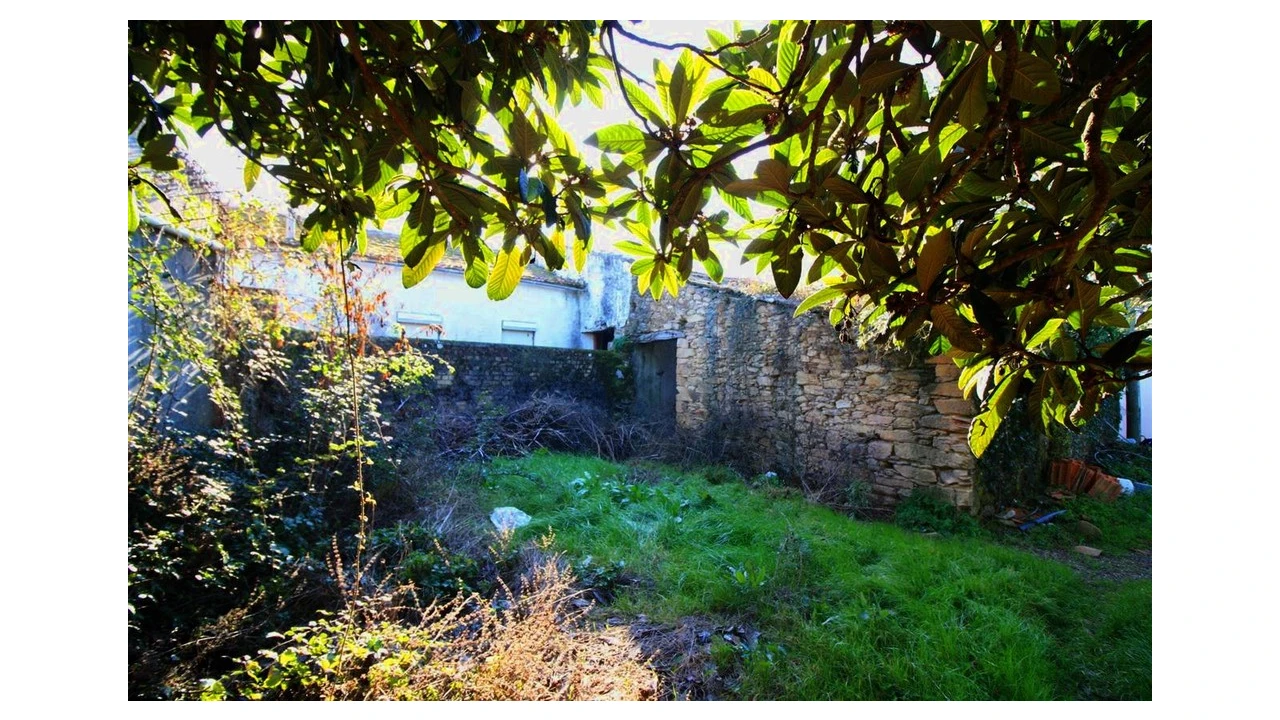 Moradia T3 para Venda em Friúmes e Paradela Foto 8