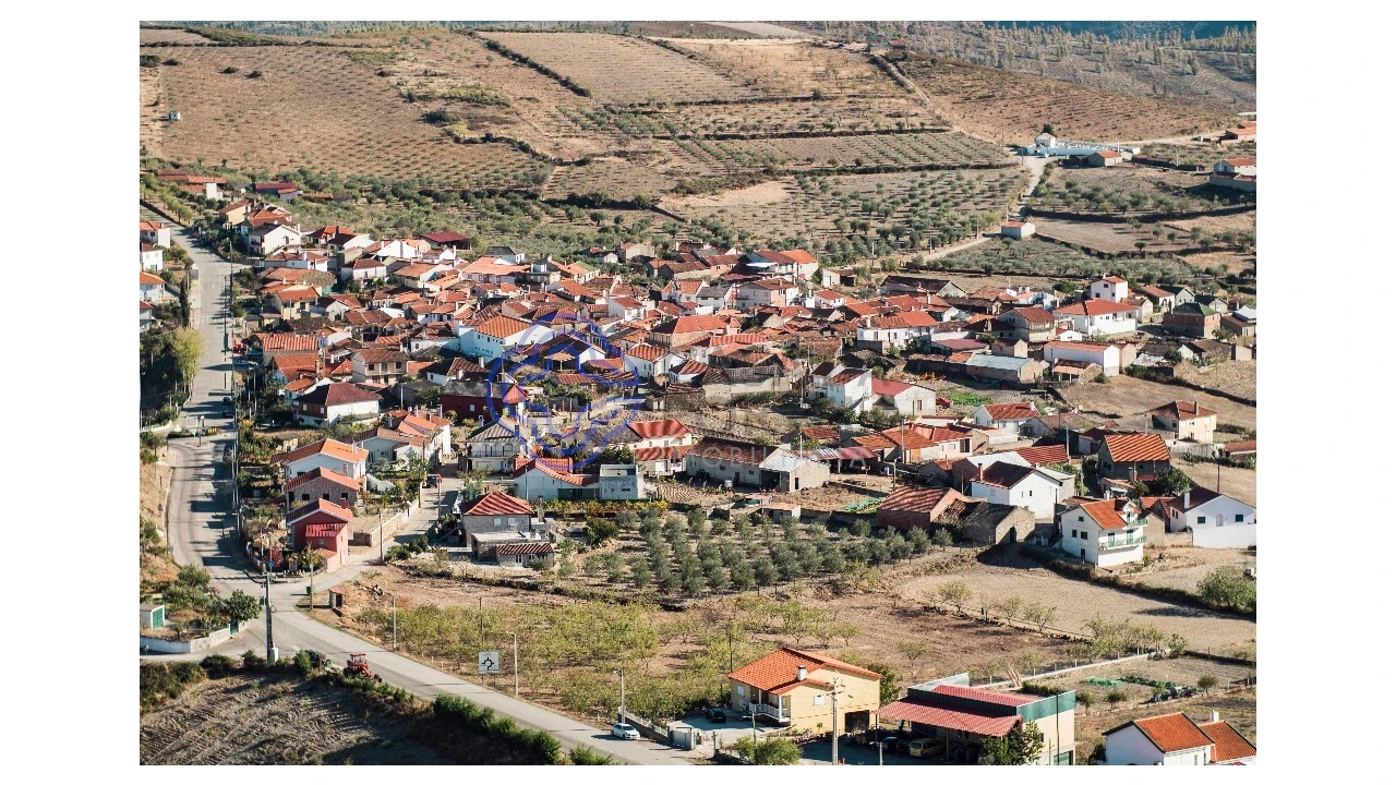 Quinta T5 para Venda em Meirinhos Foto 63