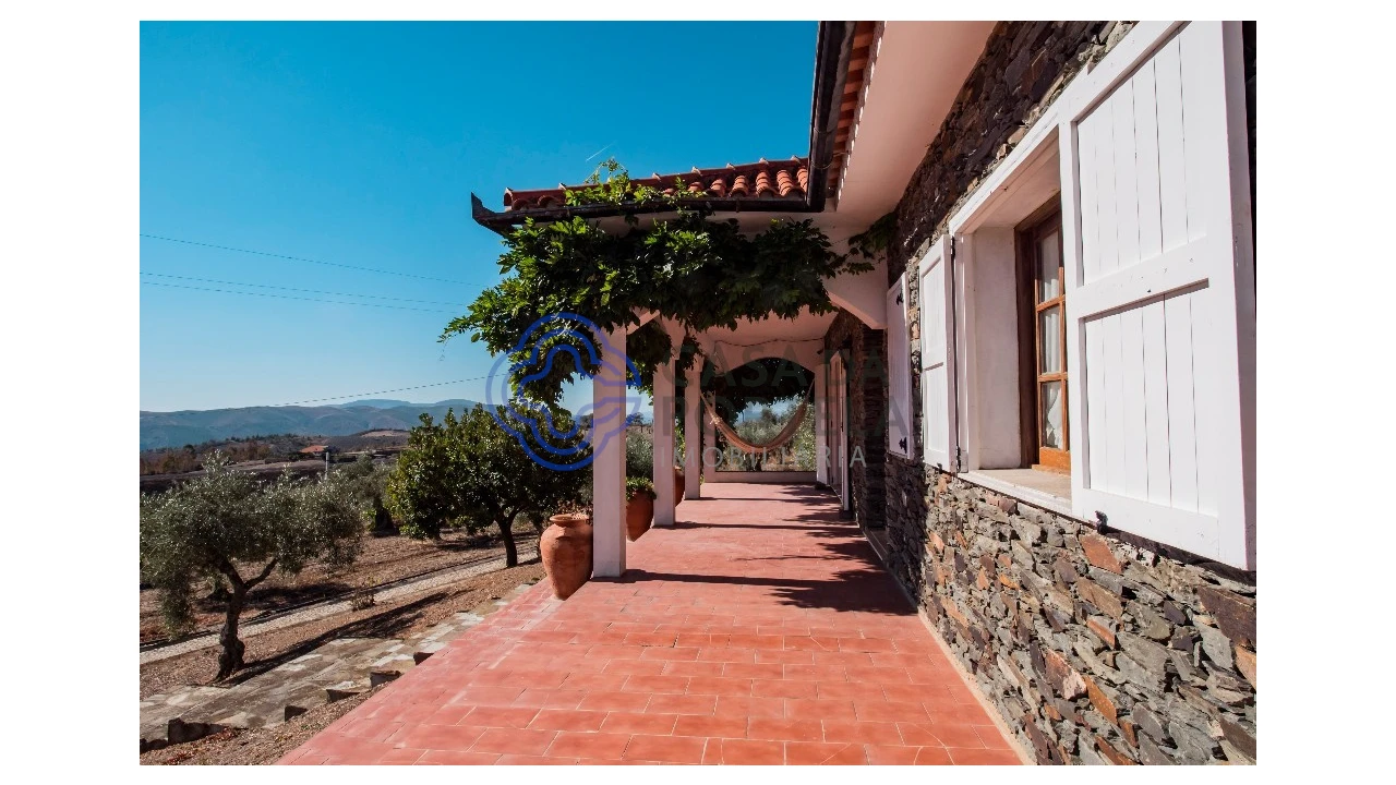 Quinta T5 para Venda em Meirinhos Foto 39