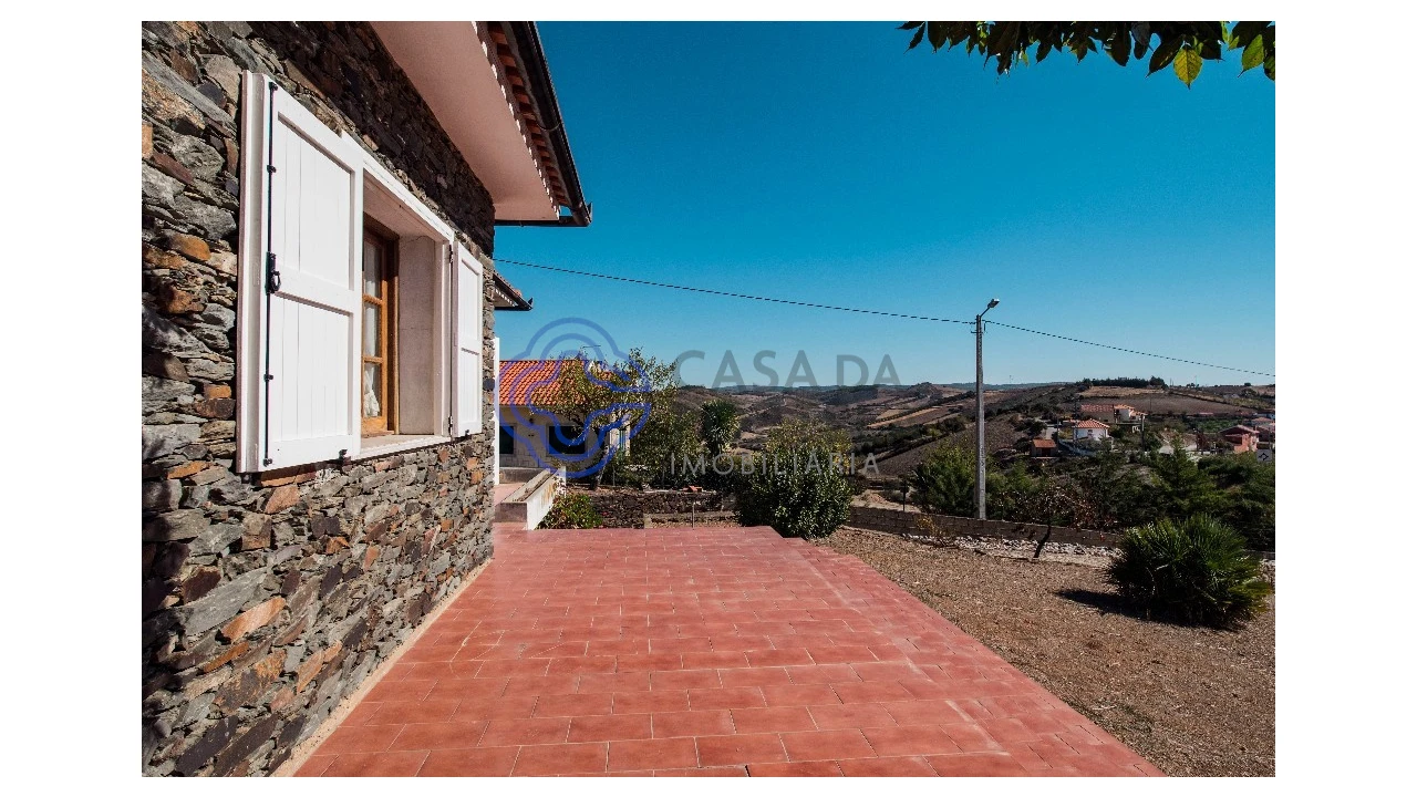 Quinta T5 para Venda em Meirinhos Foto 35