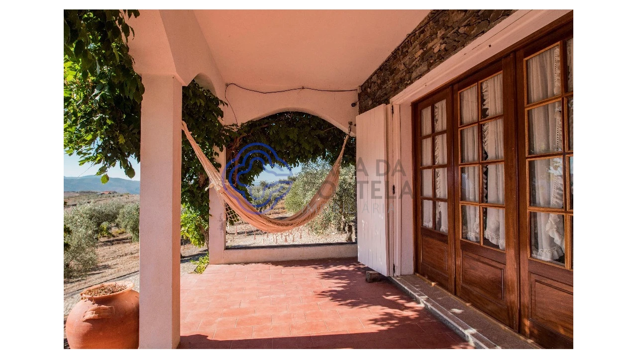 Quinta T5 para Venda em Meirinhos Foto 34