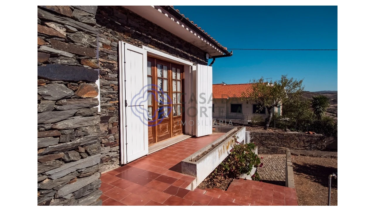 Quinta T5 para Venda em Meirinhos Foto 37