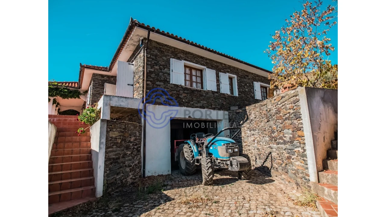 Quinta T5 para Venda em Meirinhos Foto 46