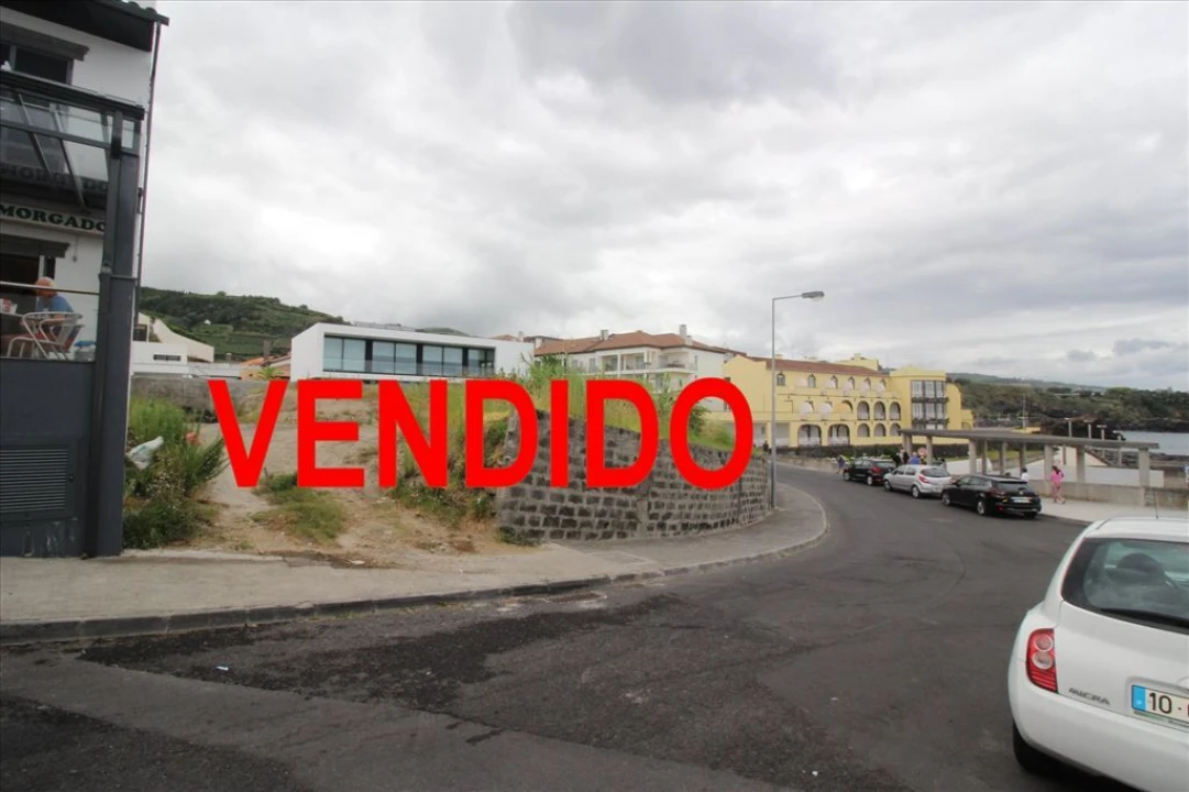 Terreno para Venda em Vila Franca do Campo (São Miguel) Foto 1