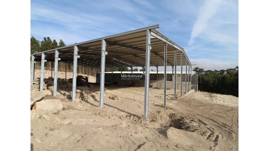 Armazém para Venda em Cruz Foto 3