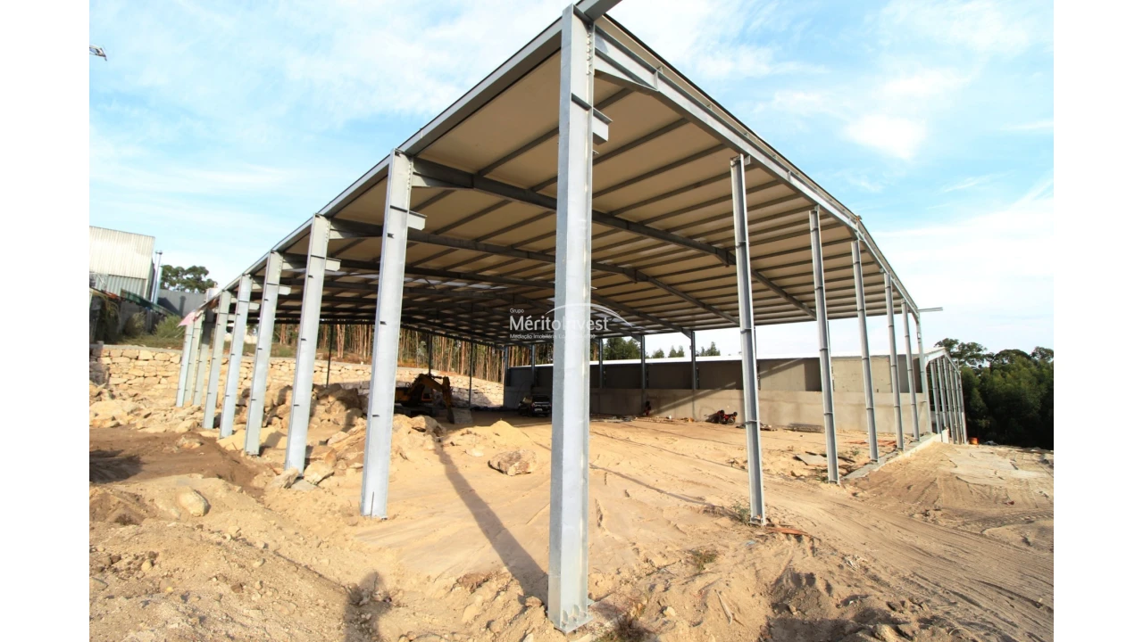 Armazém para Venda em Cruz Foto 6