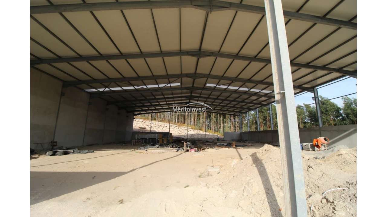 Armazém para Venda em Cruz Foto 8