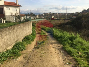 Terreno para Venda em Vila Verde e Barbudo