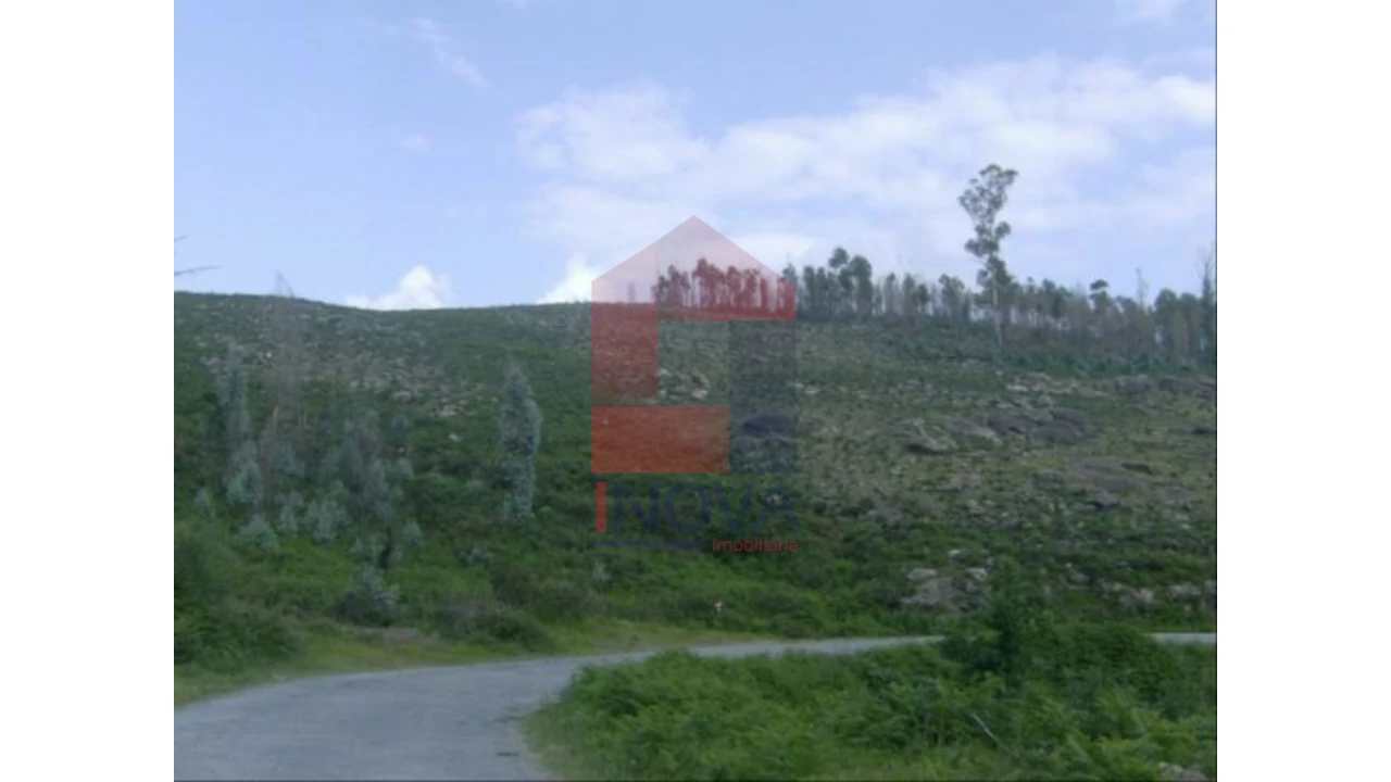 Terreno para Venda em Dossãos Foto 3