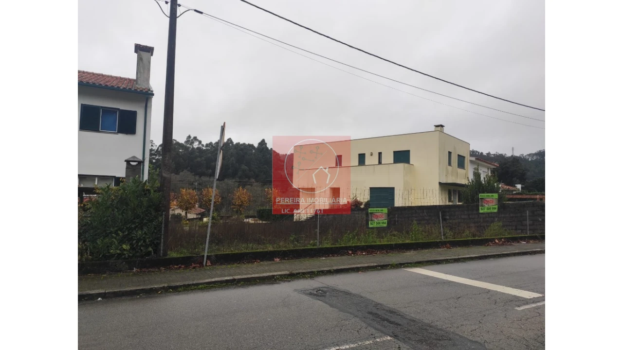 Terreno para Venda em Palmeira de Faro e Curvos Foto 9