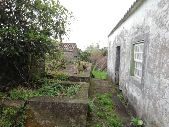 Moradia T2 para Venda em Feteira Foto 5